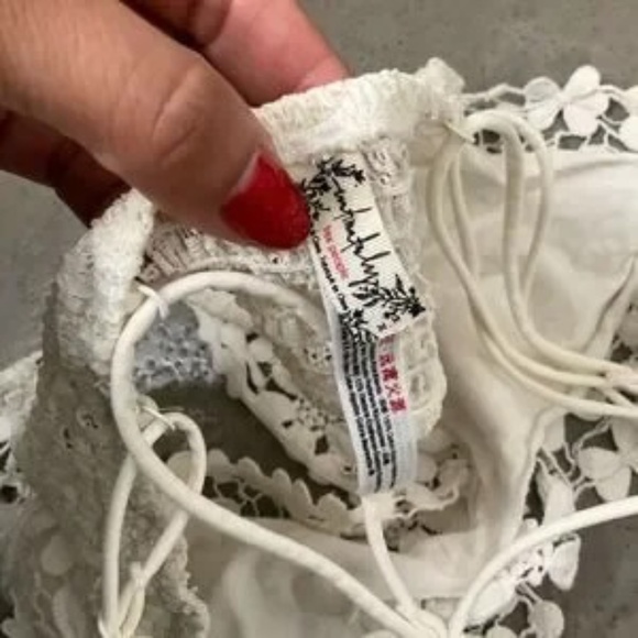 Free People Lace Bralette, Ivory NWOT size M - Picture 4 of 5